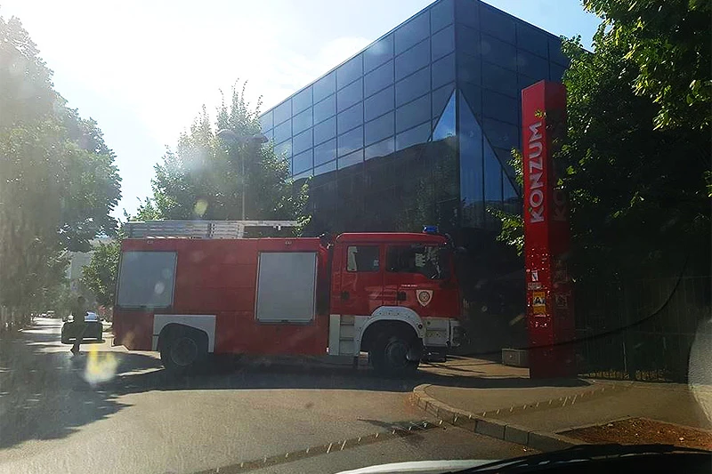 Mostar: Požar u Mercatoru