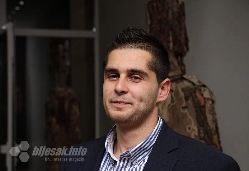 Materija-oblik-varijabla: Otvorena izložba kipara Borisa Orenčuka