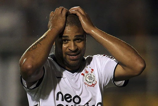 Adriano se vraća nogometu