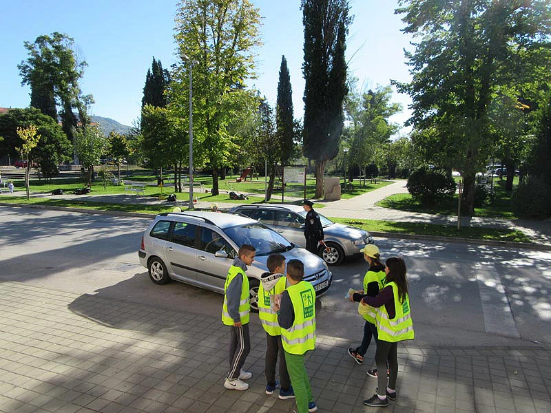 Maleni osnovci regulirali promet u Ljubuškom