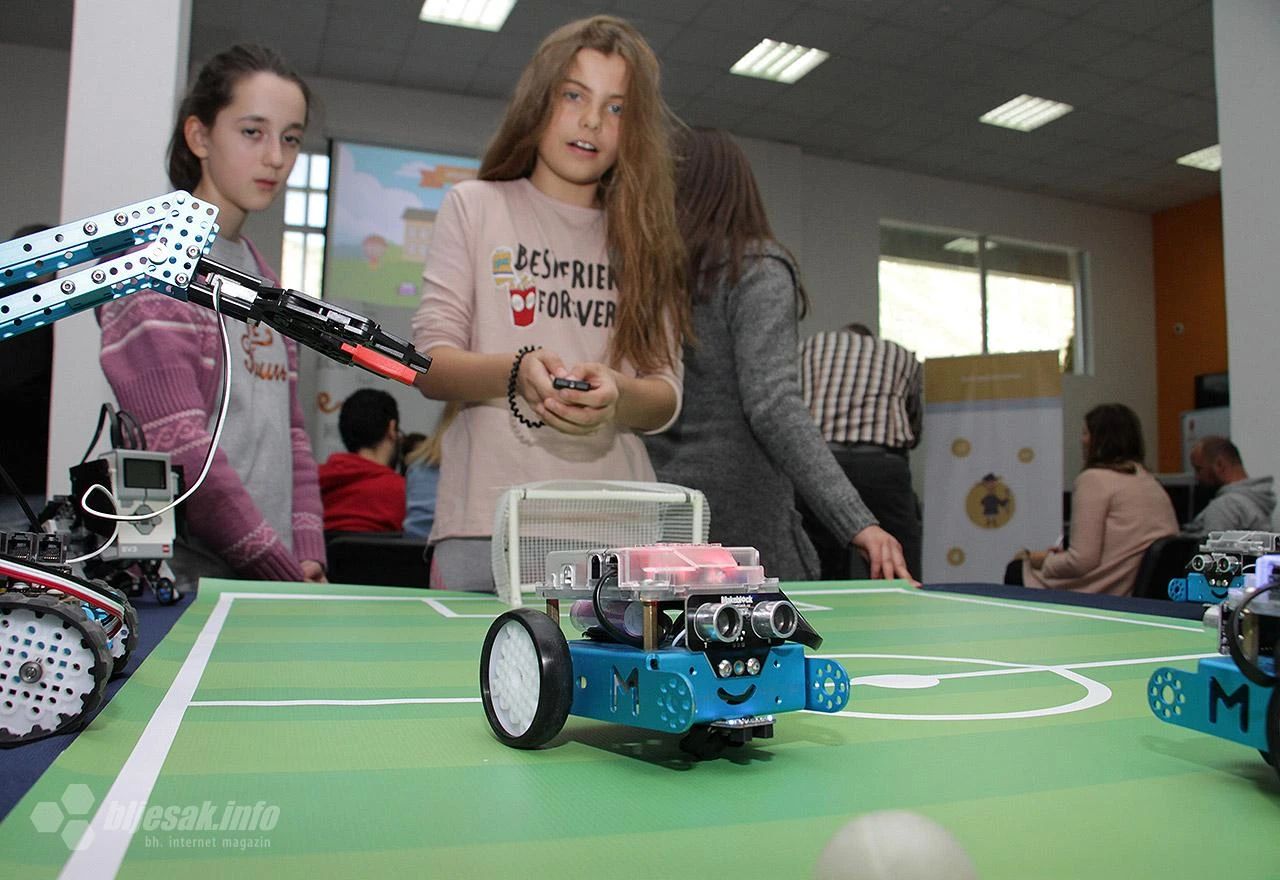 U novom projektu SPARK-a donirano 200 robotića 