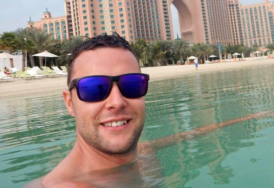 Prijete mu tri godine zatvora jer je dotaknuo muškarca u Dubaiju