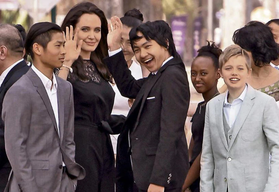 Sinovi glumica Megan Fox i Charlize Theron redovito nose haljinice