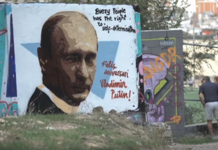 Širom svijeta niču grafiti ''Sretan rođendan Putine, zaštitniče''