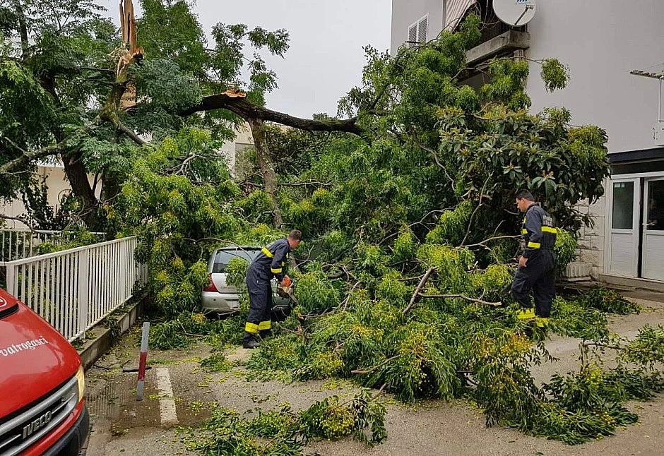 Dubrovnik pogodilo olujno nevrijeme