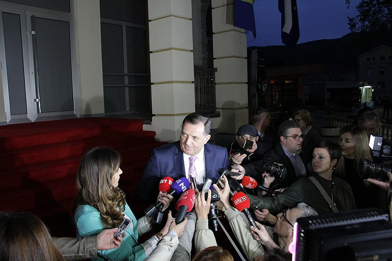 Dodik: Početi racionalno razgovarati o mogućem mirnom razlazu