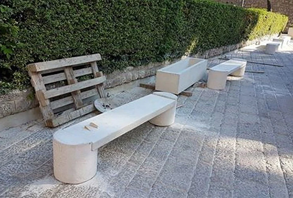 Stigao mobilijar u Fejićevu ulicu