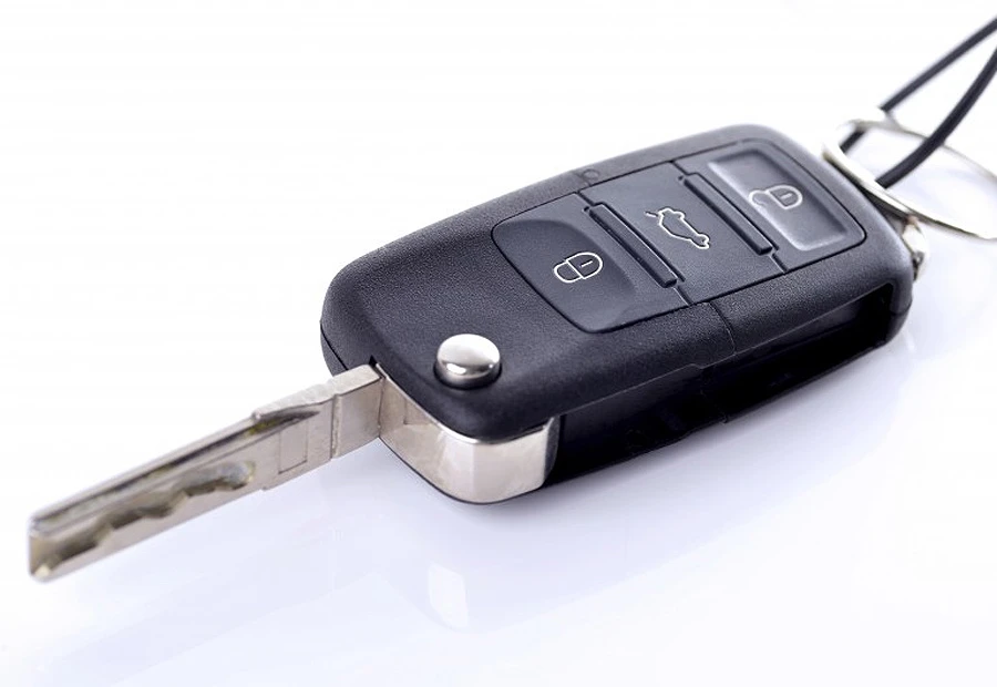 Vlada kupuje šest automobila