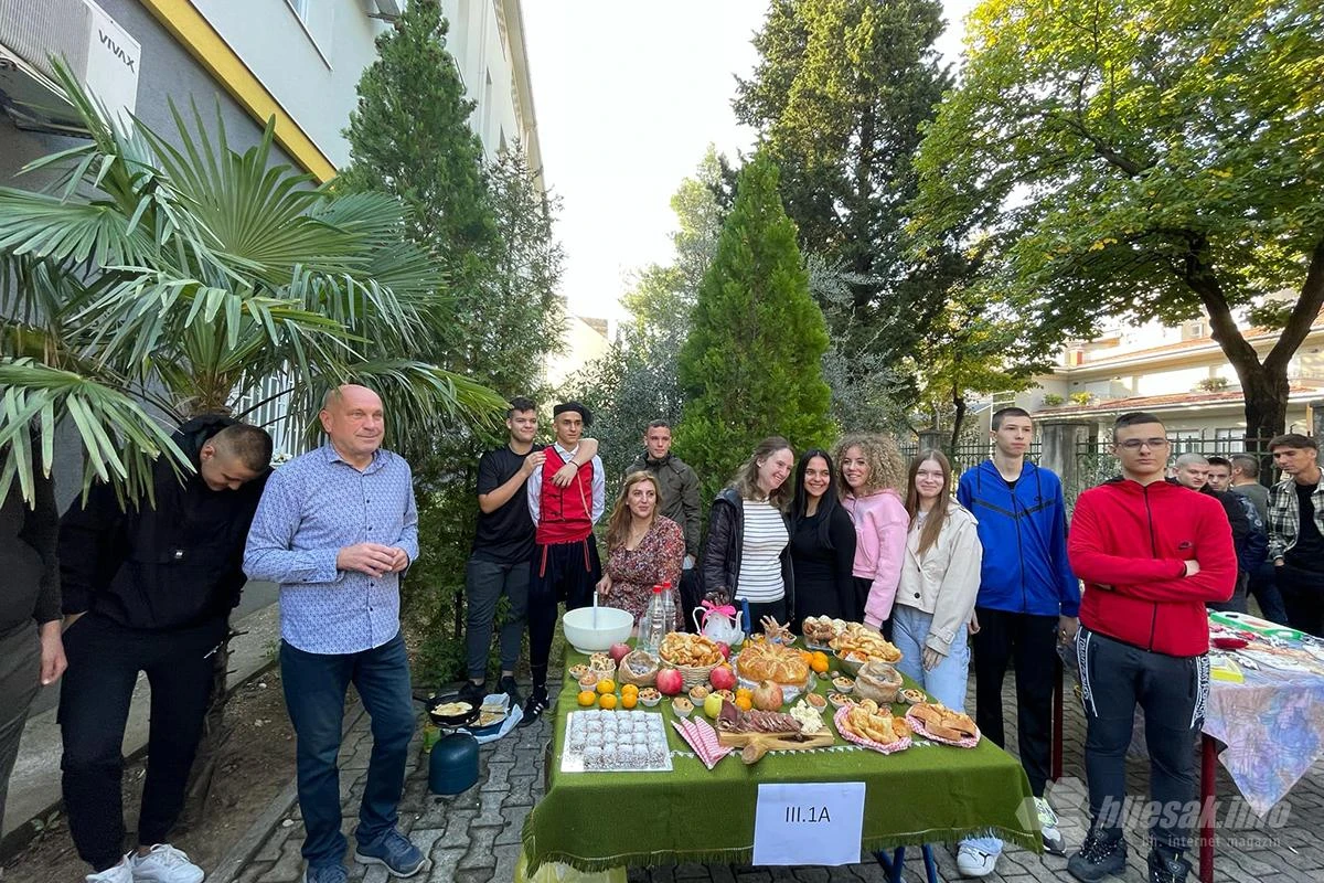 Dani kruha u Srednjoj prometnoj školi Mostar - Zajedništvo, zabava i miris uštipaka