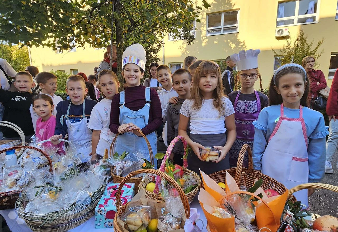 FOTO | U Čapljini upriličeni Dani kruha, a prihod od prodaje ide za Jablanicu