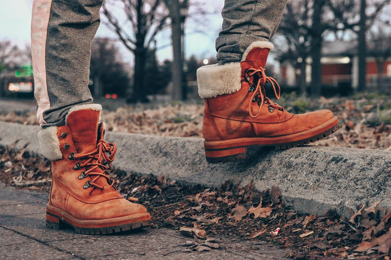 Kakva se obuća nosi ove jeseni? Ovo su najpopularniji trendovi i boje!