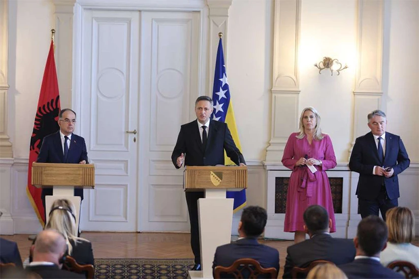 Predsjedništvo opet u blamaži: Naši se skoro posvađali pred Albancem zbog Kosova