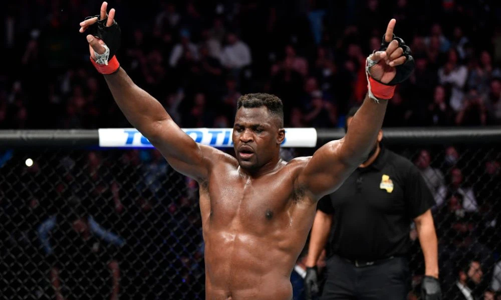 VIDEO I Ngannou se vratio, pobjedu posvetio preminulom sinu