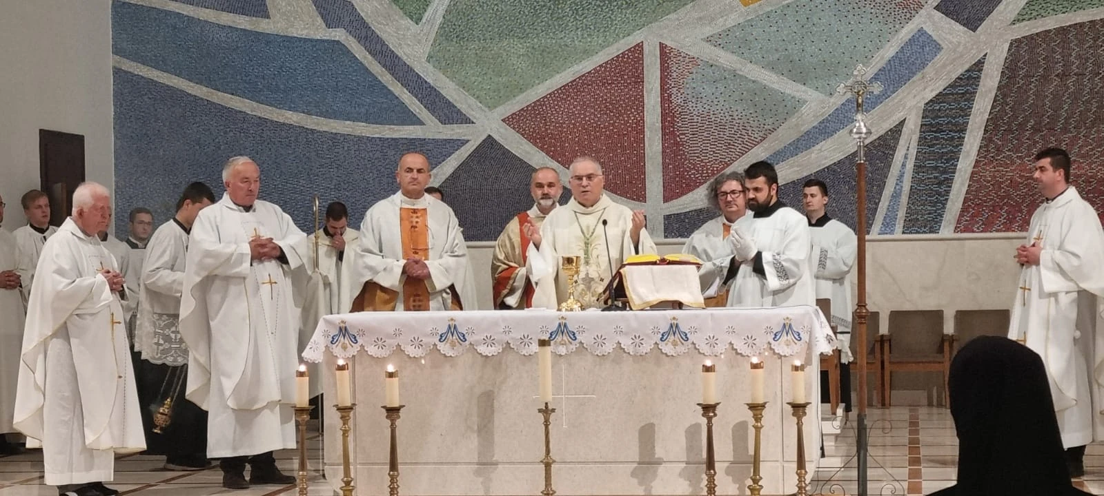 Obnova zavjeta za Svetište Kraljice Mira u Hrasnu
