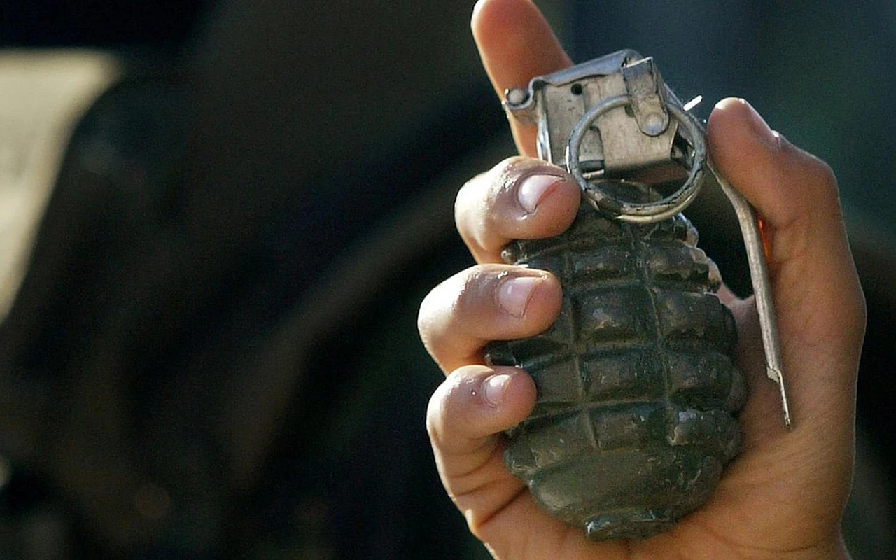 Pretres u Mostaru: Uhićene 3 osobe, pronađena bomba, pištolj i marihuana