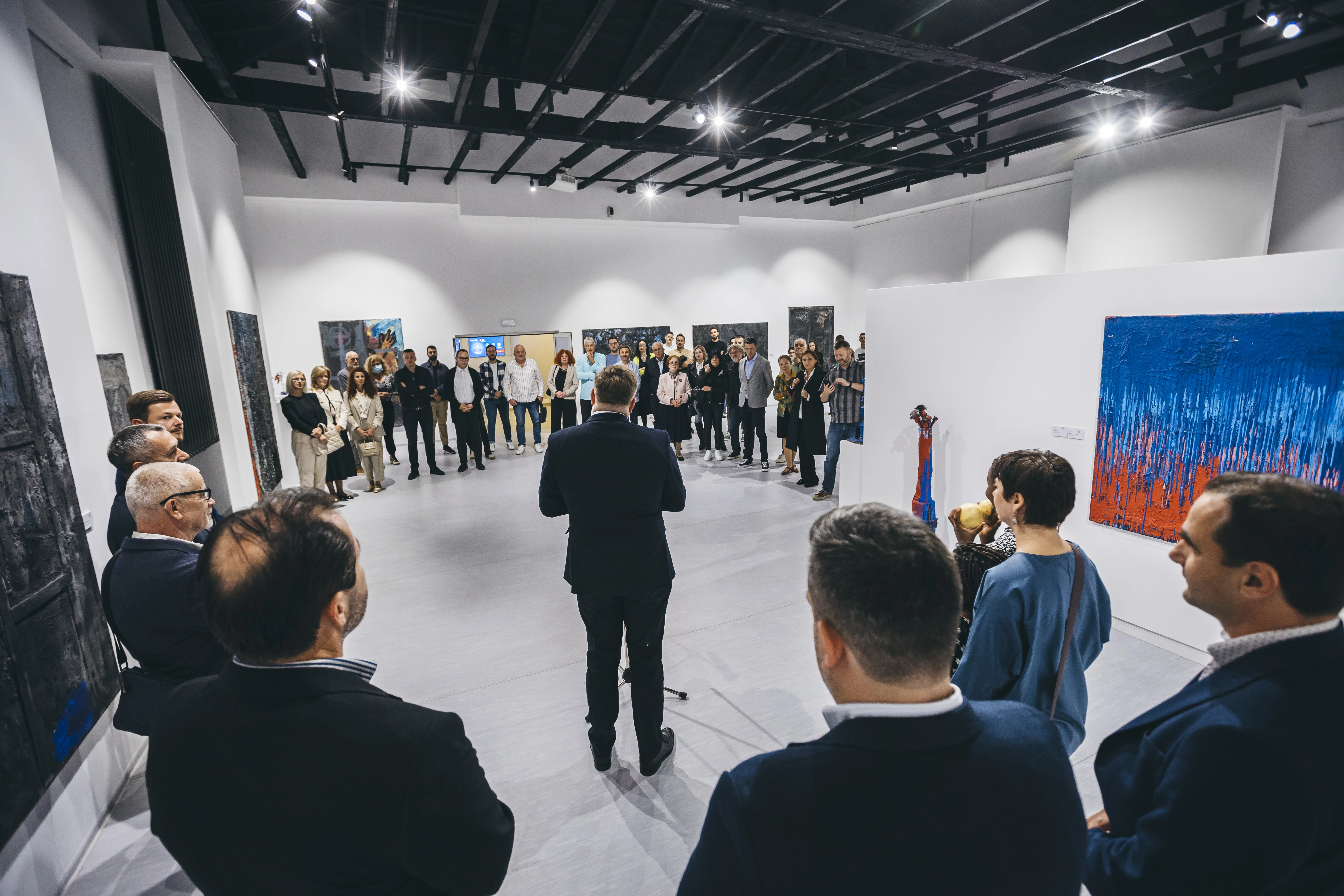 Otvorena izložba Mira Vuce pod nazivom "Kad kipar slika"