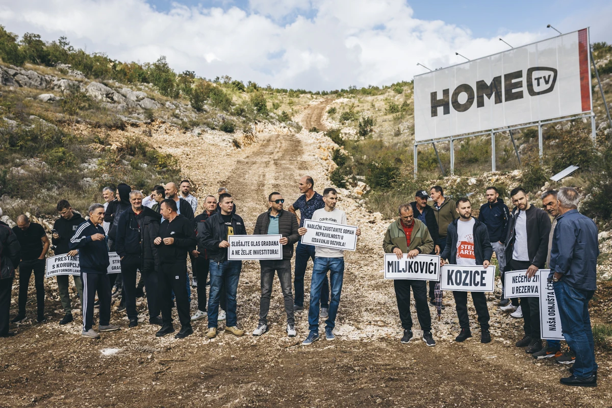 FOTO | U Mostaru organiziran prosvjed zbog solara: ''Ne želimo sudbinu Donje Jablanice''