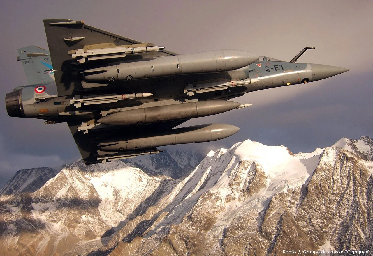 Francuska šalje Mirage 2000 Ukrajini u 2025.: Zračne snage dobivaju tehnološko pojačanje