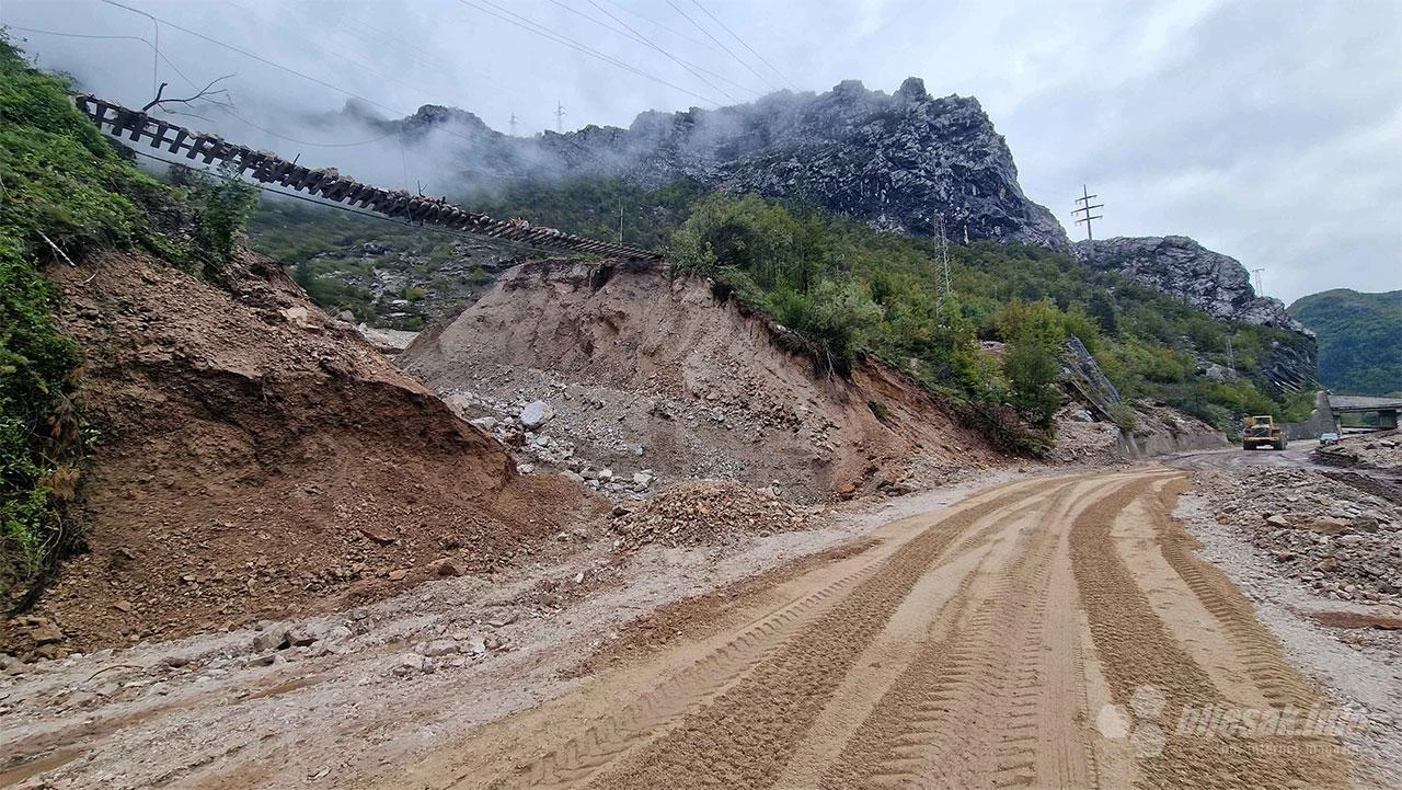 Prve informacije iz Jablanice: Noć protekla stabilno, fokus na izvlačenju unesrećenih