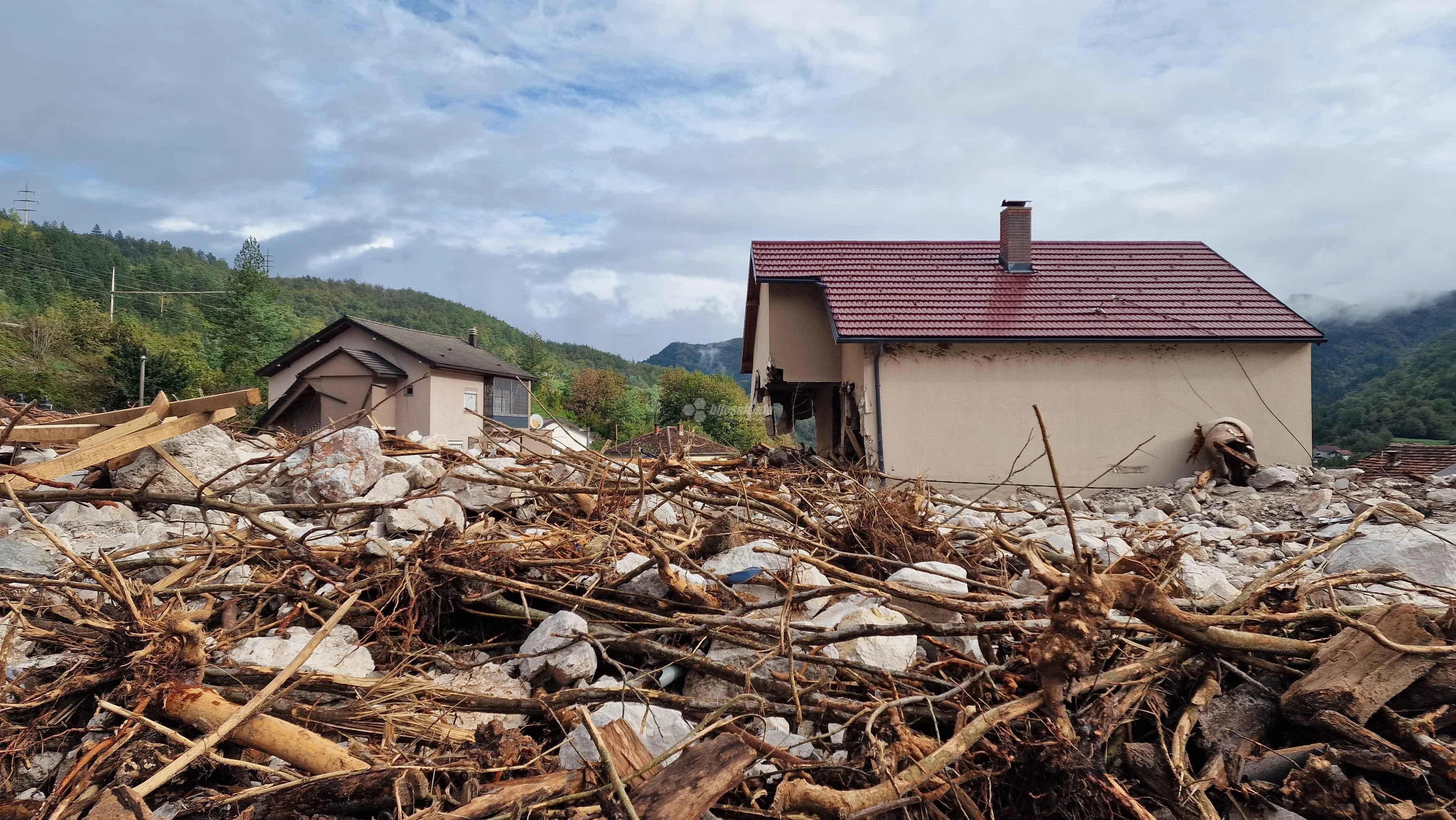 Donja Jablanica: 'Istrčao sam vani, a samo se čuje jauk i vapaj u mraku ...''