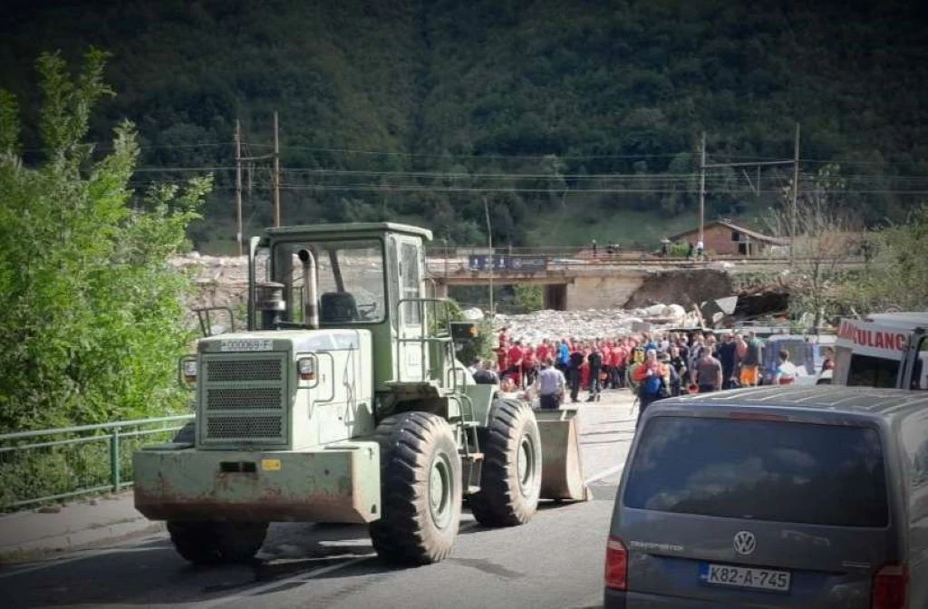 Vojska: Angažirana inžinjerija i helikopter OS BIH