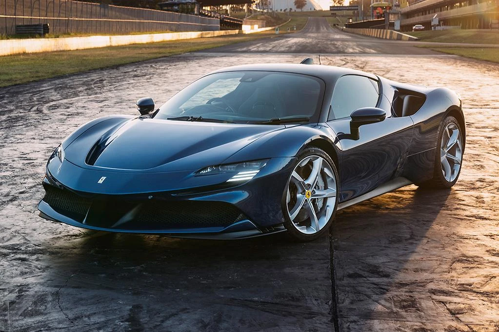 Ibrahimović kupio sebi za poklon Ferrari SF90