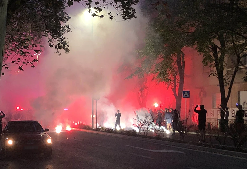 VIDEO | Ultrasi ispratili Zrinjski na susret s Veležom