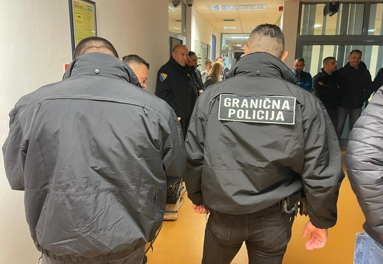 Turčin krijumčario 11 Sirijaca