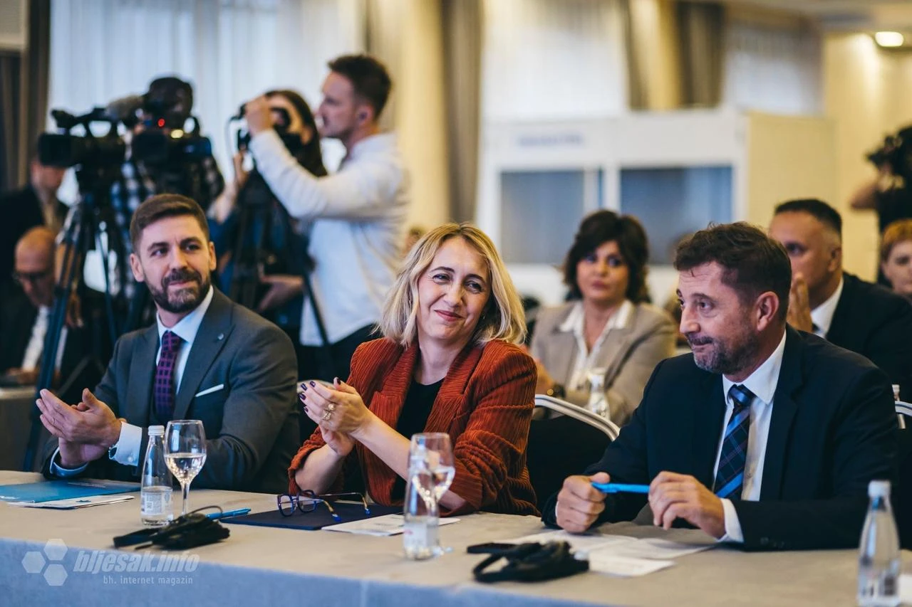 FOTO | Kordić o turizmu u Mostaru: Loše navike i običaji se lako stječu, ali teško rješavaju