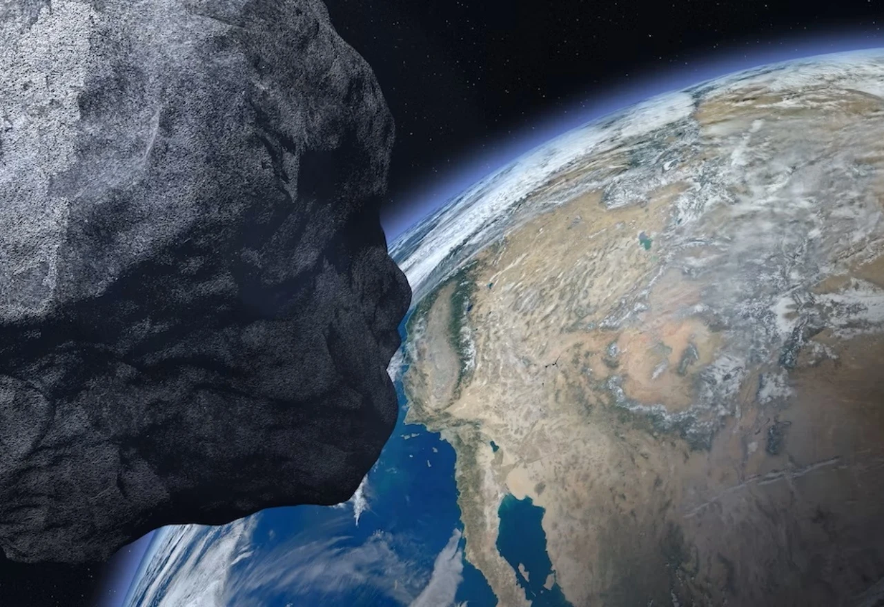 Tri asteroida blizu Zemlje