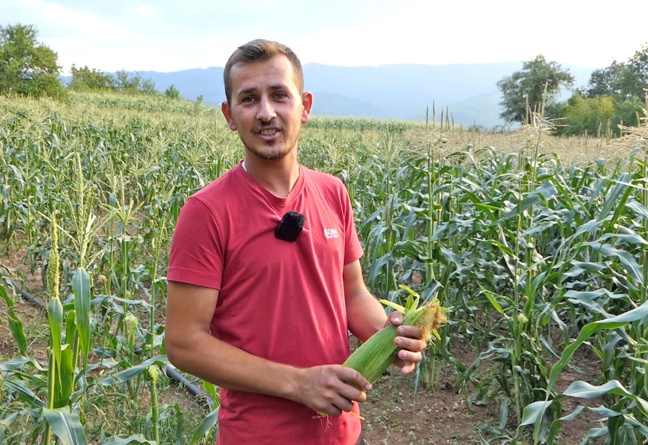 VIDEO | Je li ovo najvrjedniji momak? Radi 10 poslova, oženjen i ima dvoje djece