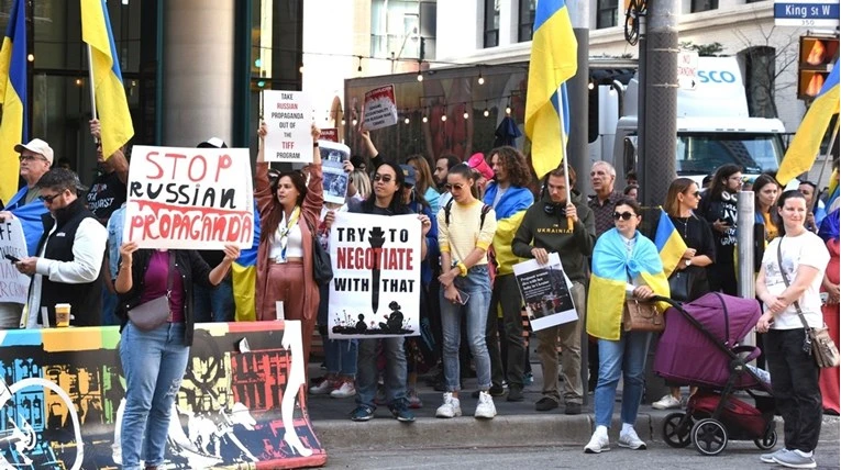 Toronto se digao na noge zbog filma ''Rusija u ratu''