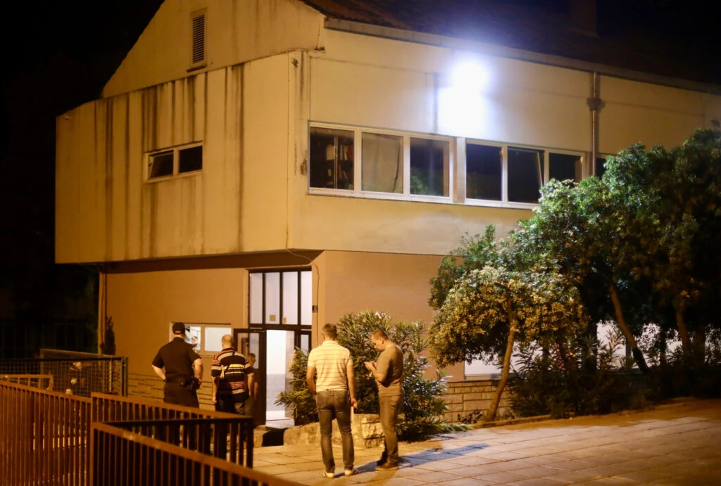 Detonacija u splitskoj školi: Naprava je bačena u školski WC?
