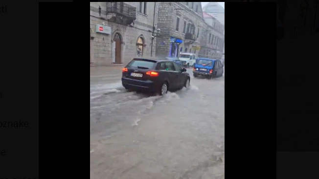 VIDEO | Nevrijeme u Trebinju: Potop na ulicama