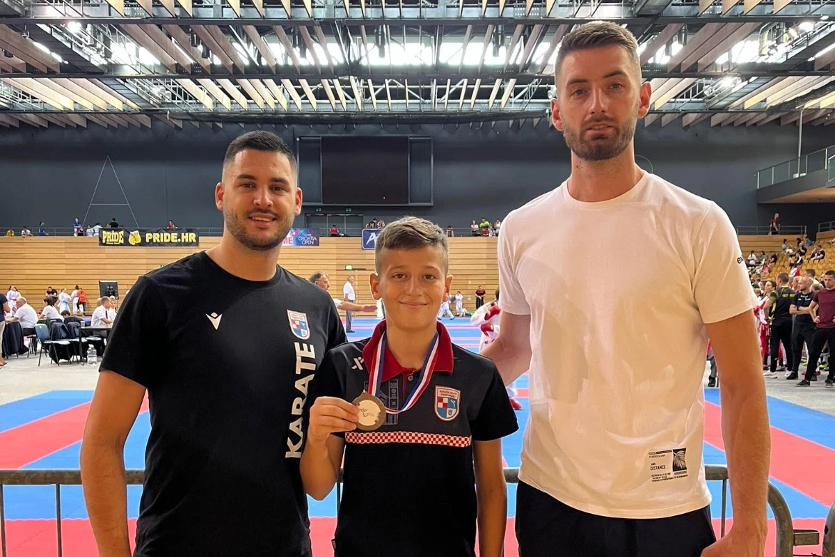 Bruno Pinjuh iz Karate kluba Široki Brijeg brončani na Cro Openu u Rijeci 