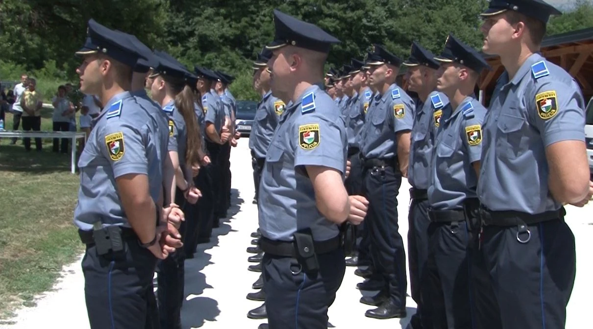 Srednja Bosna dobila 131 policajca