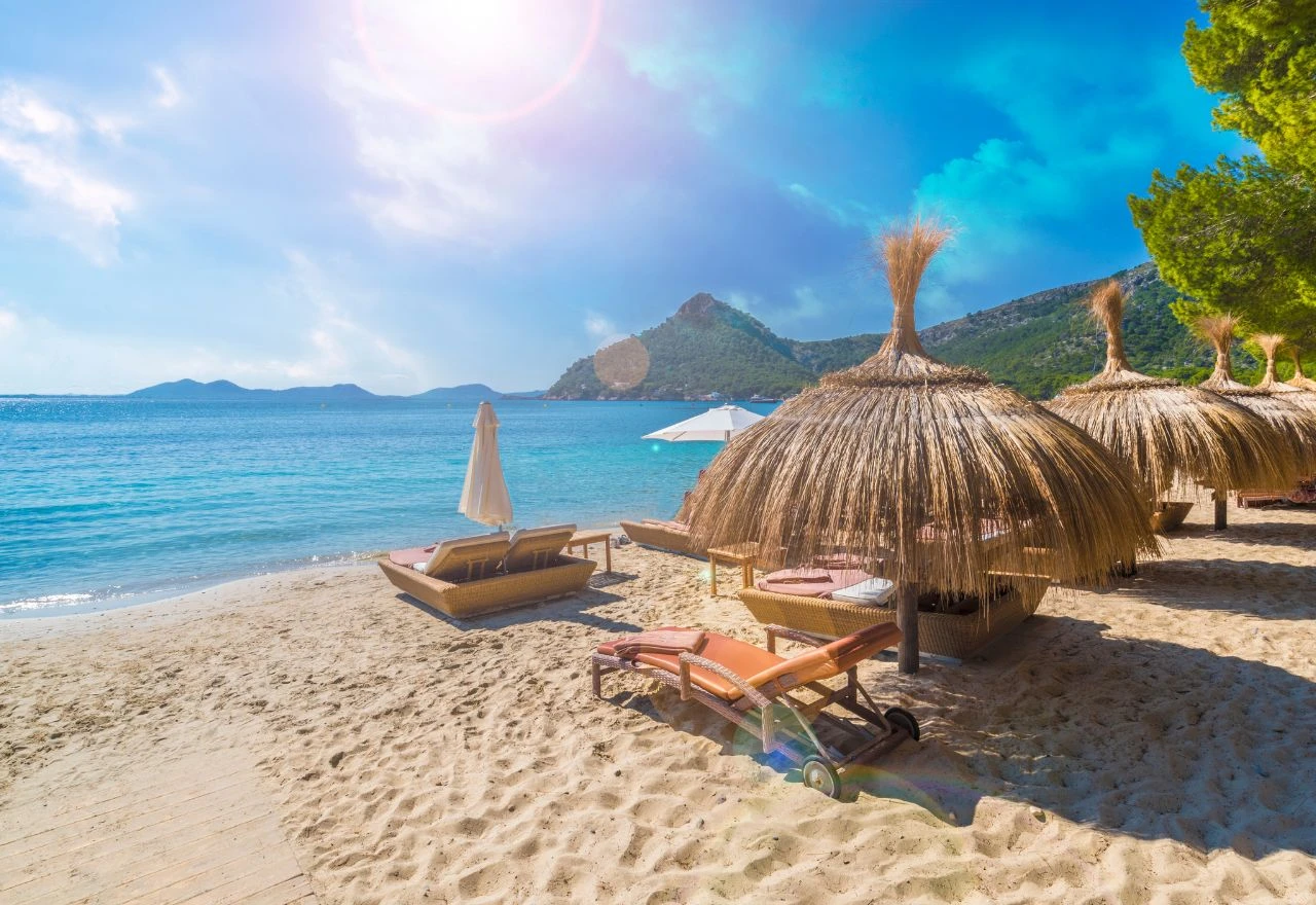 Lažnim znakovima tjeraju turiste s popularnih plaža u Španjolskoj 