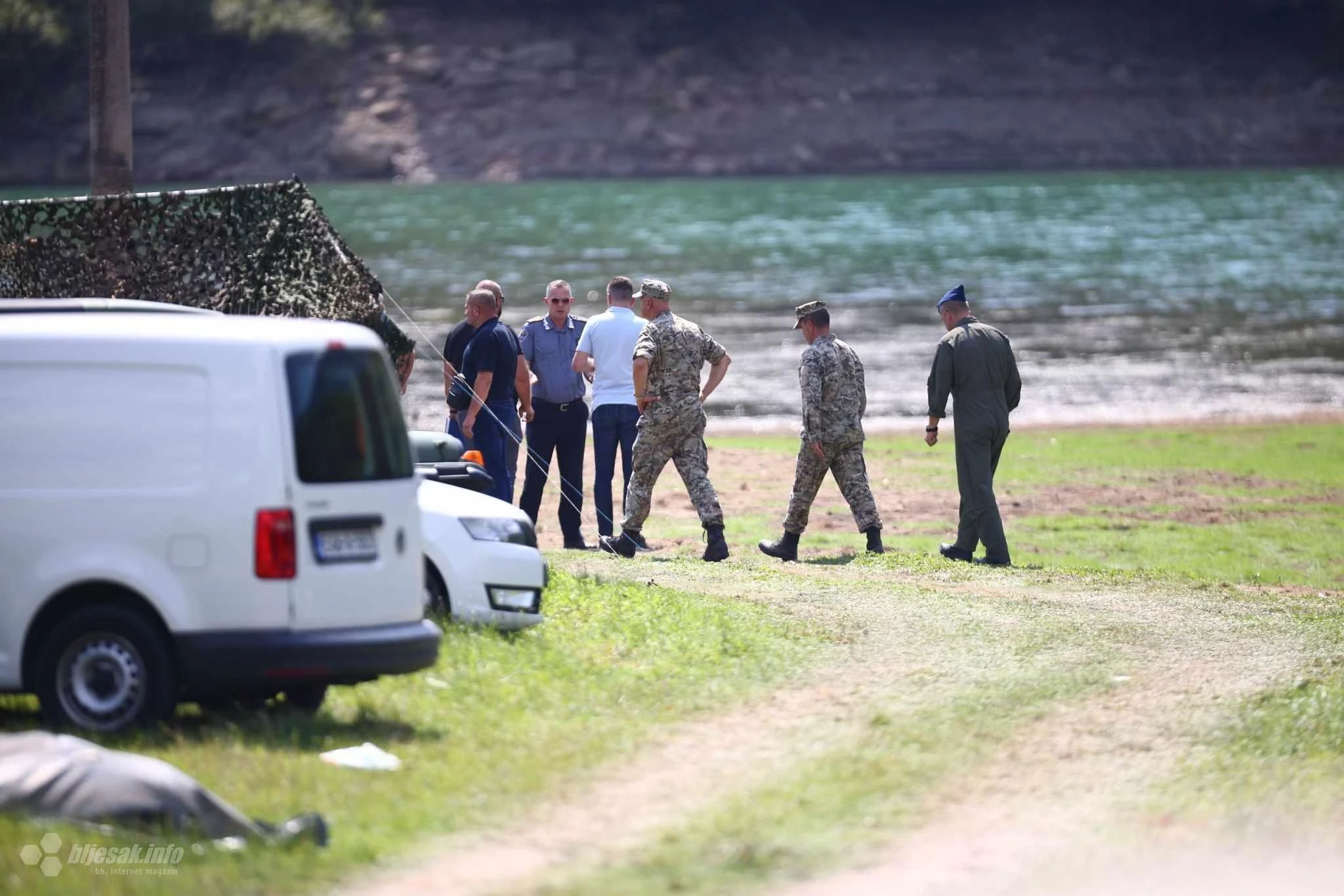 Specijalna jedinica FUP-a locirala helikopter u Jablaničkom jezeru