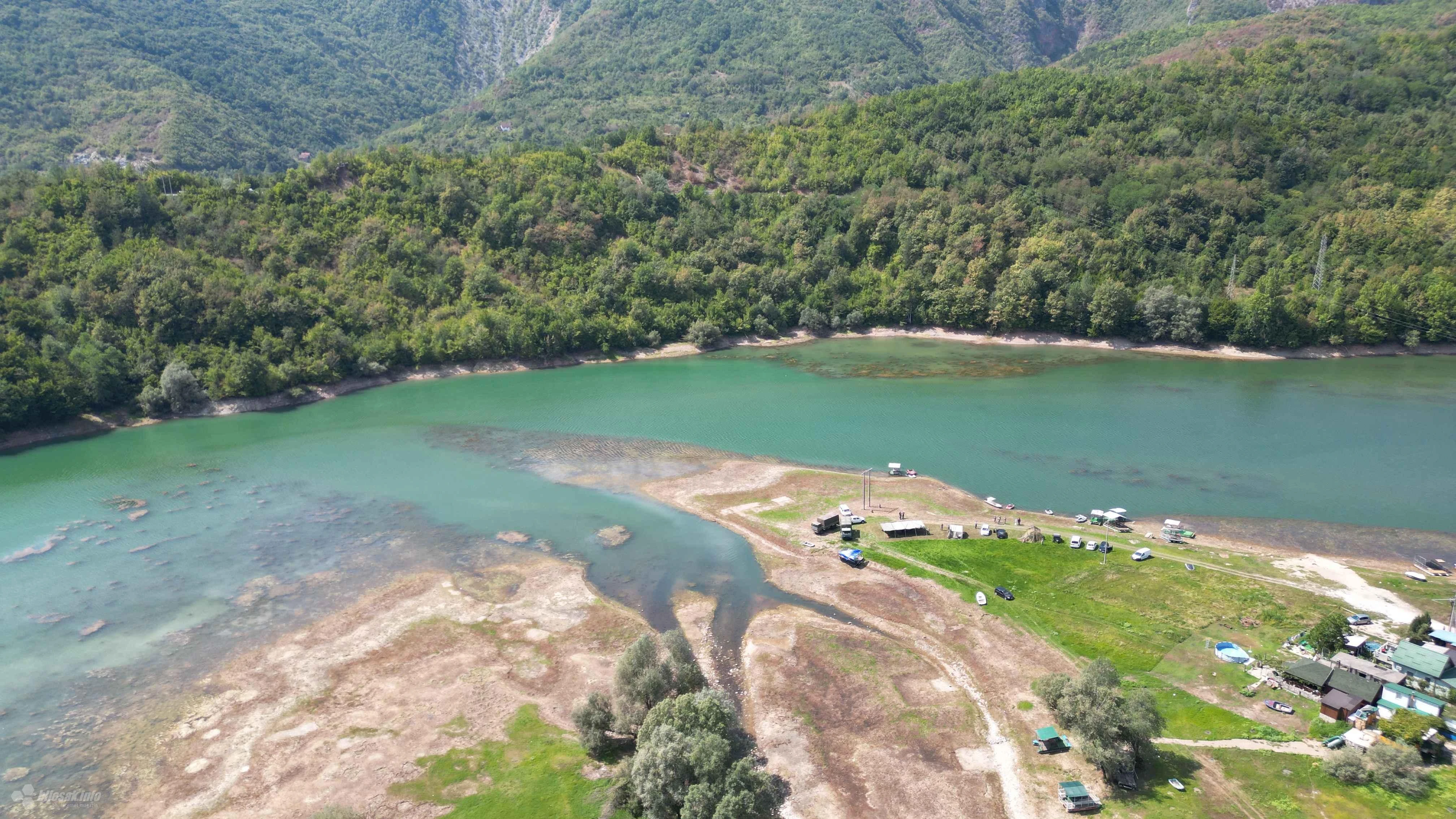 FOTO/VIDEO | Bljesak.info u Buturović polju na mjestu pada helikoptera
