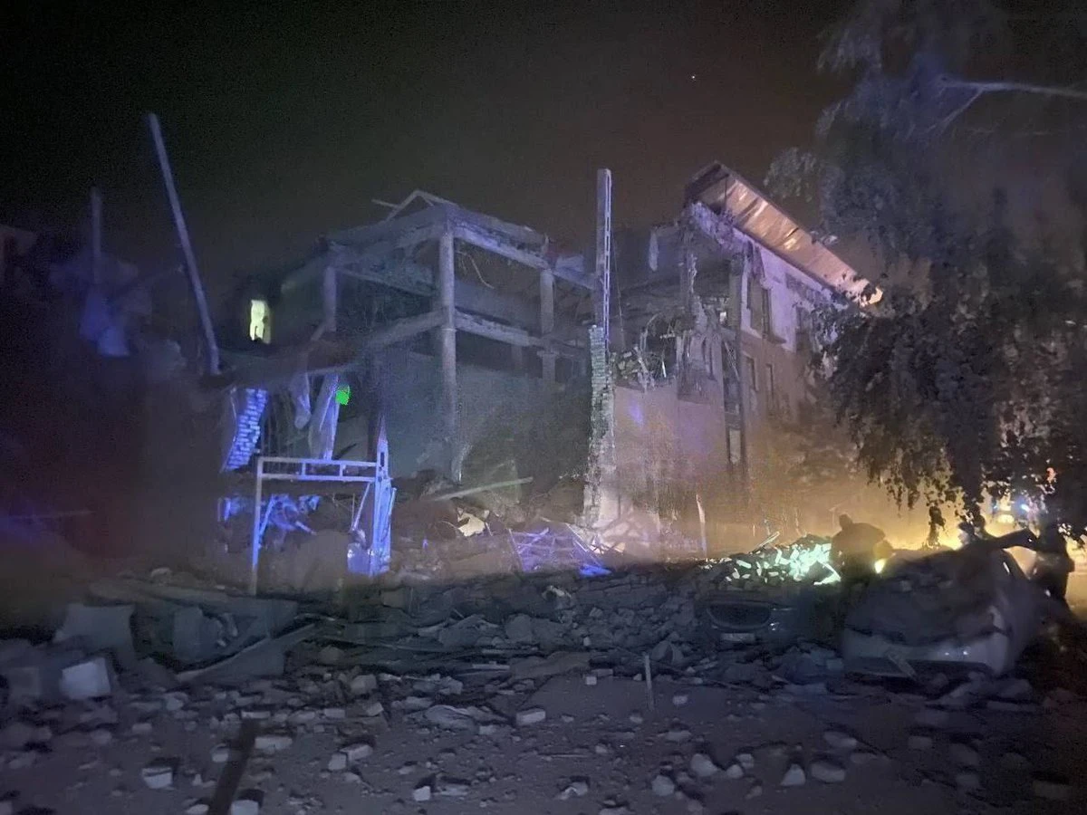VIDEO I U ruskim napadima uništen hotel u kojem je trebao biti smještan stručni stožer i ekipa Shakhtara