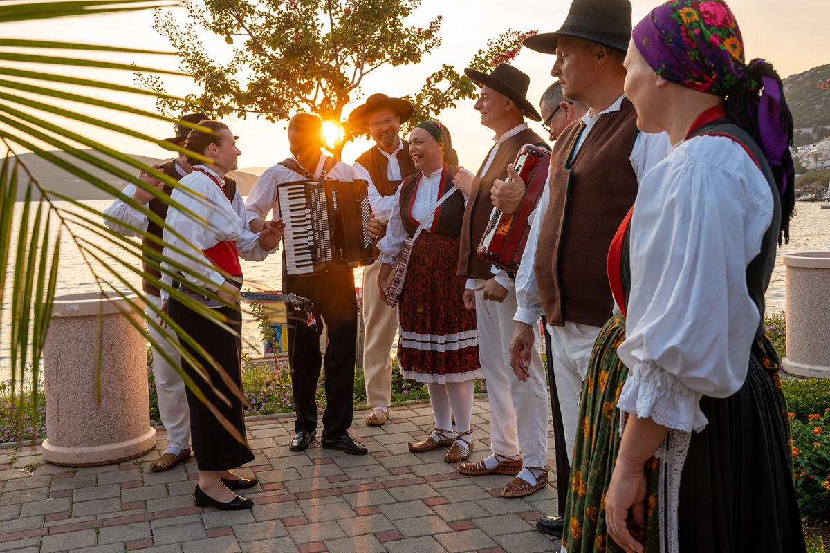 Bogatstvo tradicije na 16. međunarodnoj Večeri folklora u Neumu