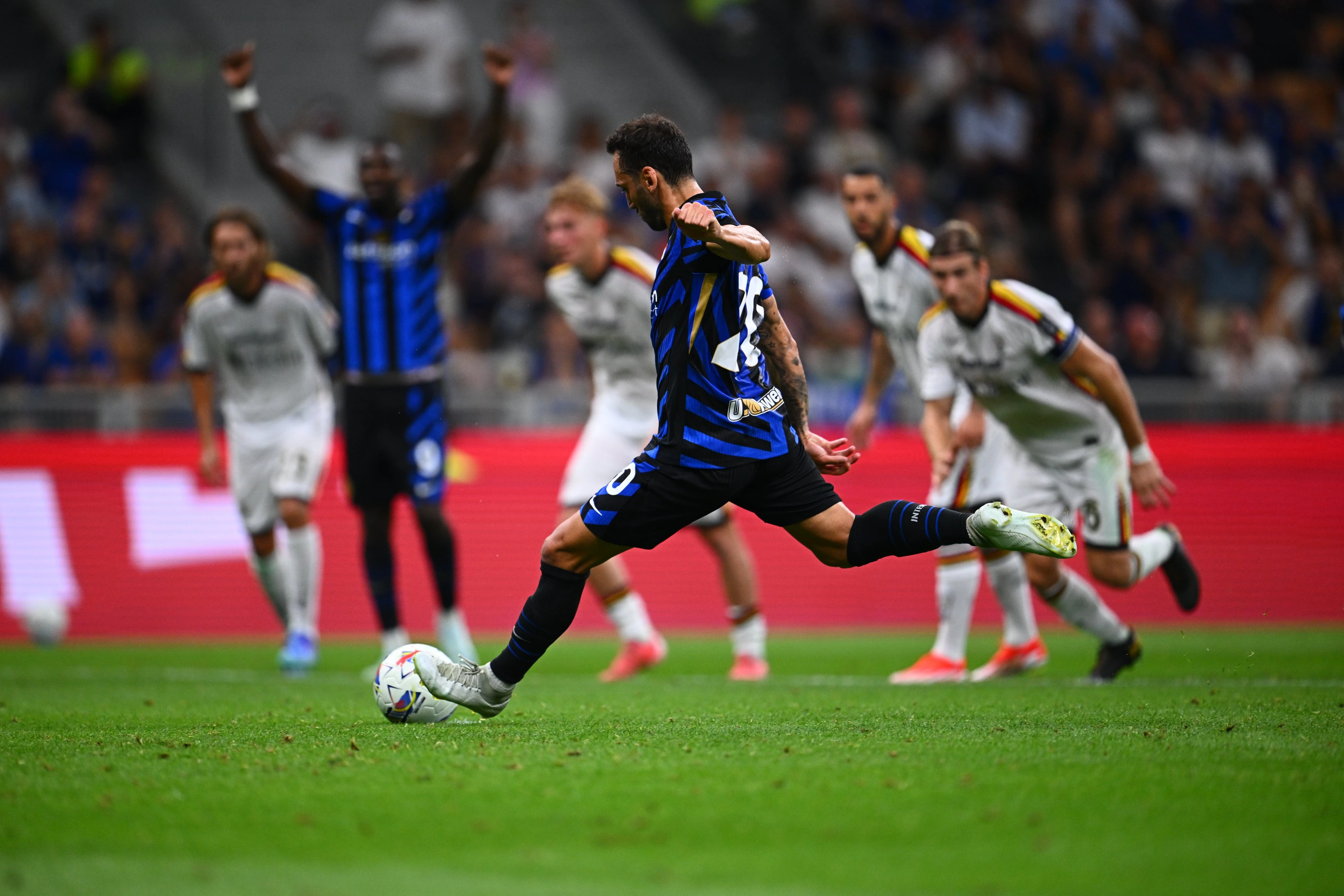 VIDEO | Inter slavio, Milan kiksao