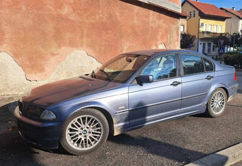 Vozaču oduzet BMW, suvozačici droga: Nudila mito policajcima