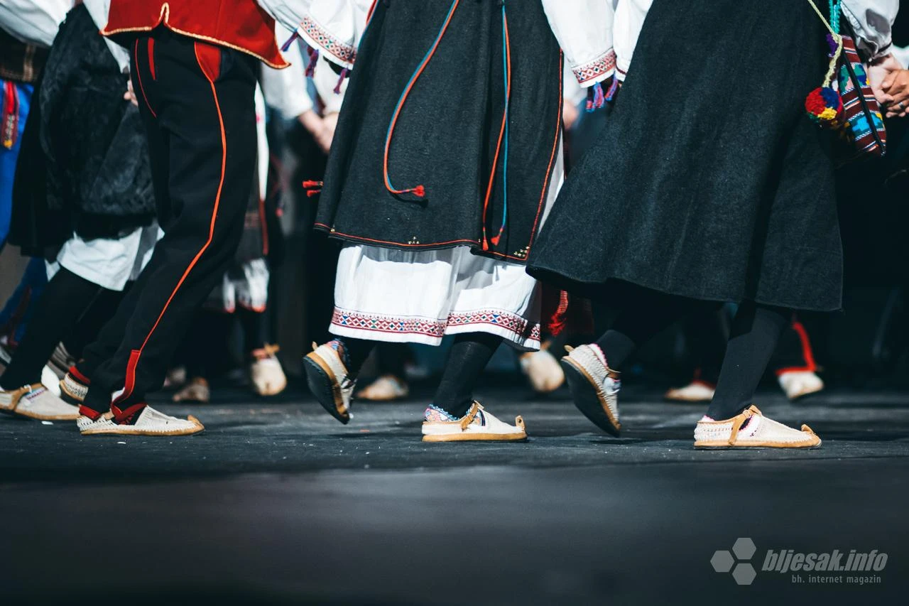 Smotra folklora u Neumu "Oj kamenu rodni moj"