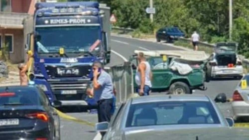 Bradina - dvije osobe ozlijeđene u sudaru kamiona i automobila