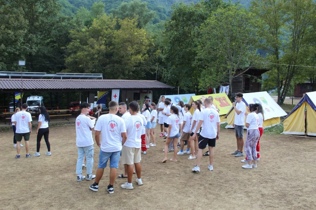 Crveni križ FBiH obilježava Međunarodni dan mladih - Okupili se na Boračkom jezeru