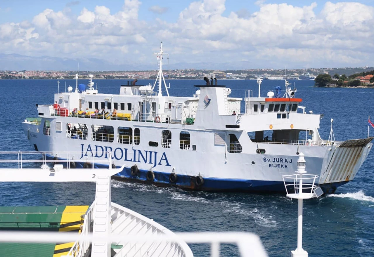 Hrvatska: Rampa trajekta pala na pomorce - 3 poginula, četvrtog izvukli iz mora