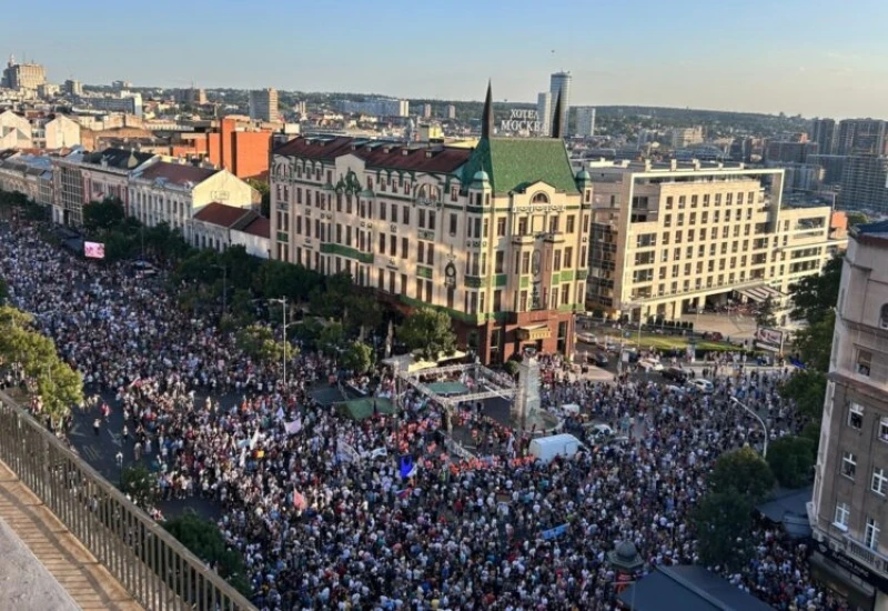 VIDEO | Tisuće ljudi na prosvjedu u Beogradu: "Nećeš kopati!"