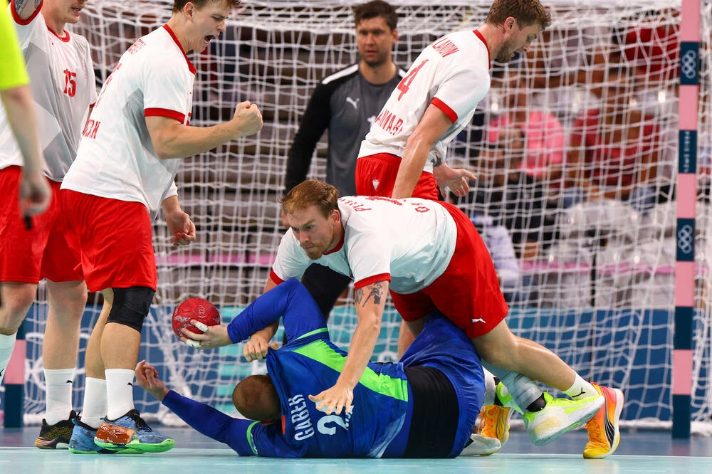 Slovenija ostala bez finala u dramatičnom finišu susreta