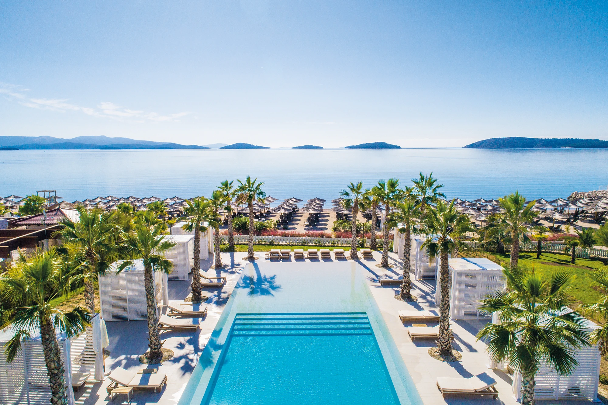 Naše nezaboravno iskustvo u Hotelu Jure i En Vogue Beach Clubu: Luksuz, zabava i savršeni ljetni trenuci